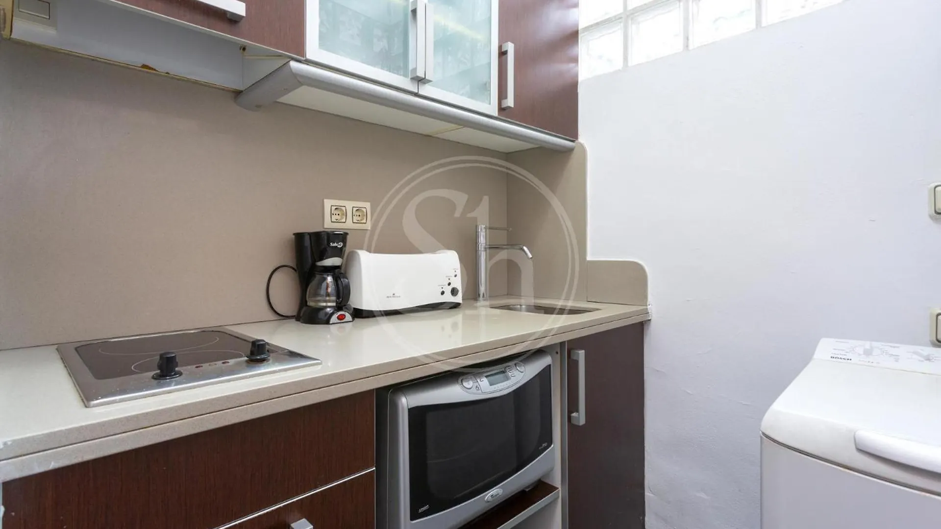 Apartamento Cerca De La Sagrada Familia Para 2 Barcelona 0*,  Spain